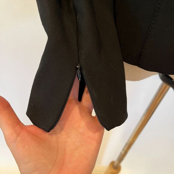 Caractere Black Blazer Fitted Lined Size 42/8 Wool Blend 3 Button Office Work - Picture 8 of 9